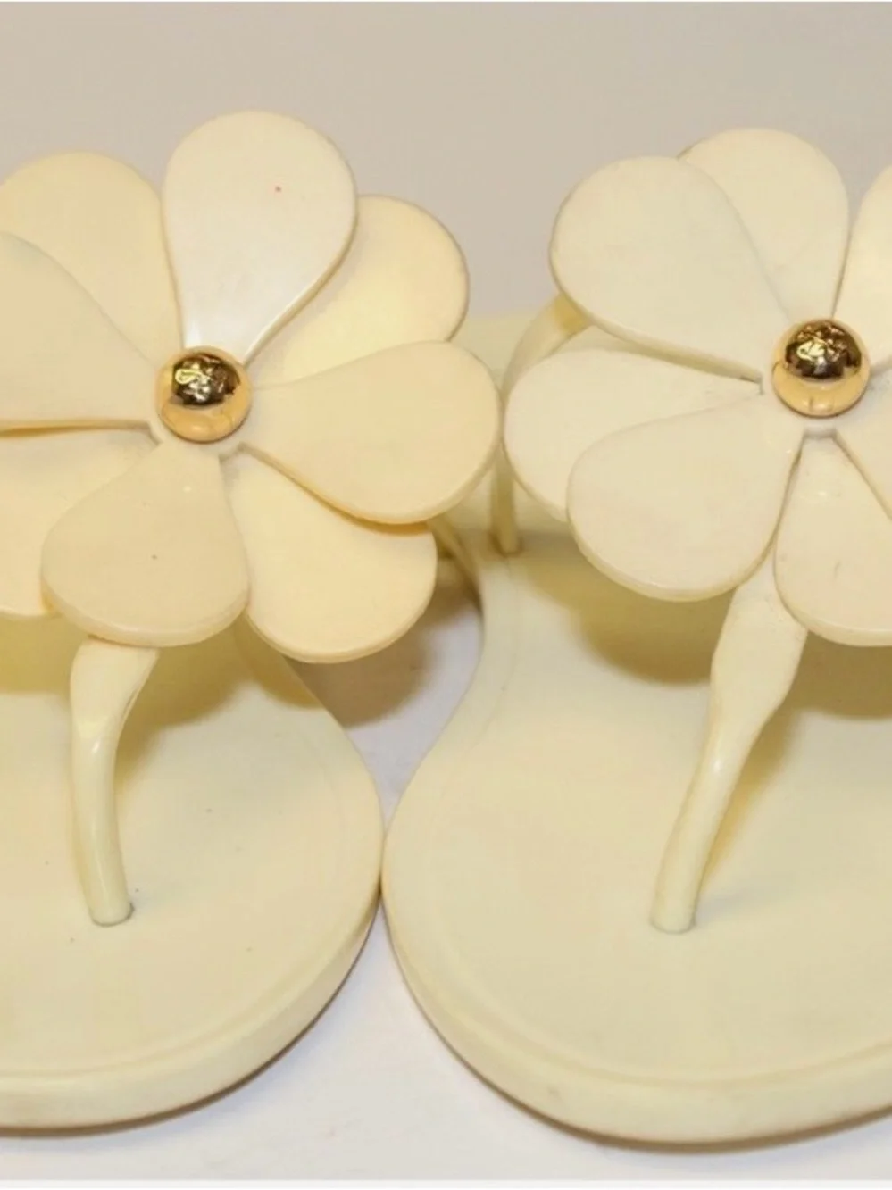 Tory Burch Cream Floral Jelly Thong Sandals with Pale Peach Flowers Size 7